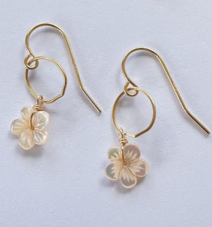 Petite Lei Plumeria Raindrop Hoop