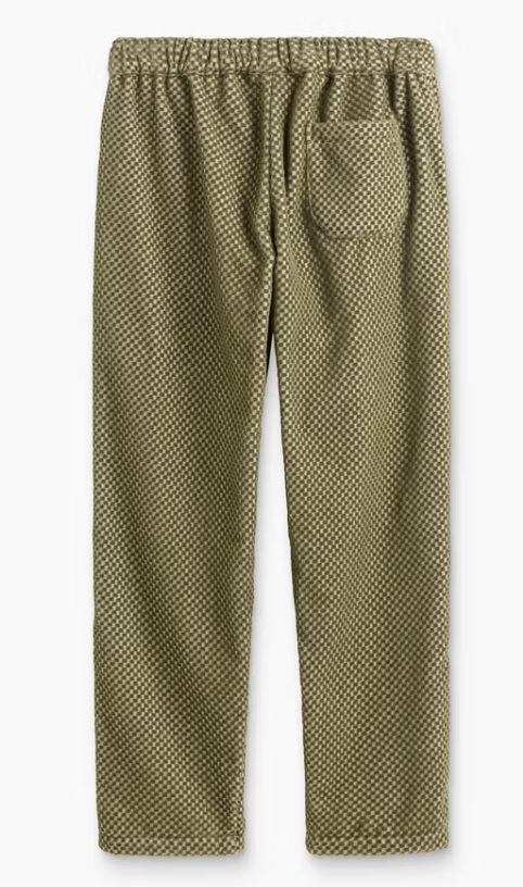 Ayora Pant