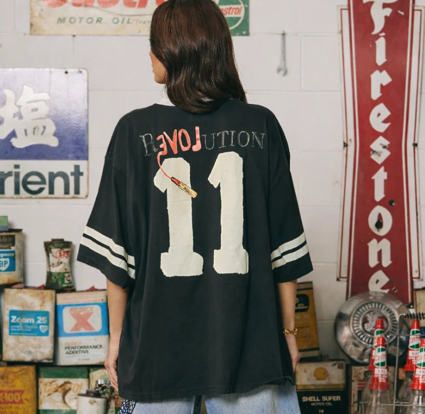 Love Revolution Tee Black